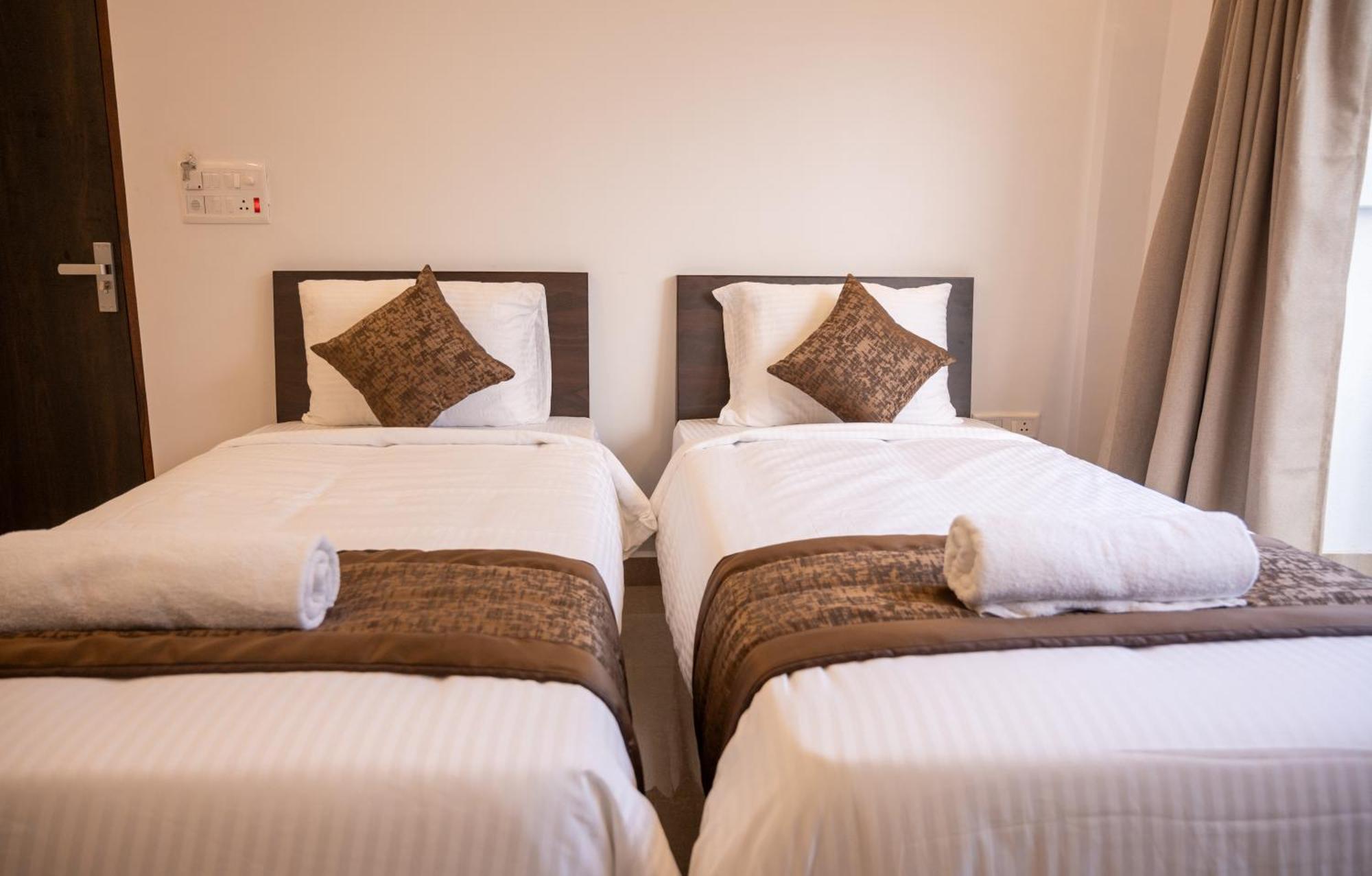 Aaria Hills Hotell Arambol Exteriör bild