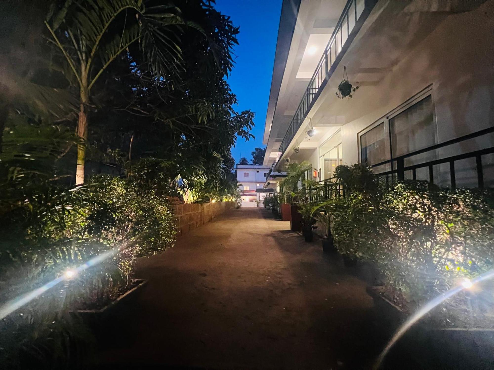 Aaria Hills Hotell Arambol Exteriör bild